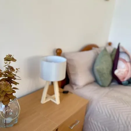 2 Bedroom Flat In Town Center Wellingborough Exterior photo