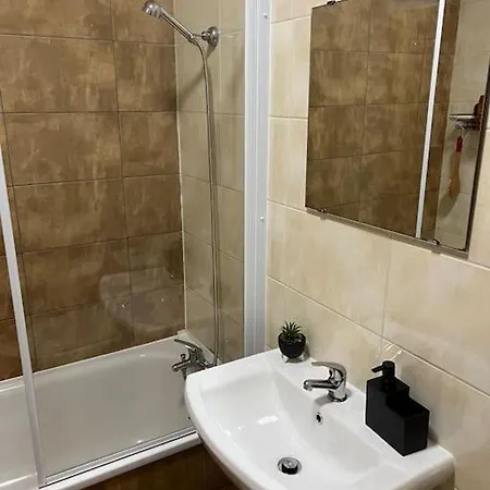 2 Bedroom Flat In Town Center Wellingborough Exterior photo