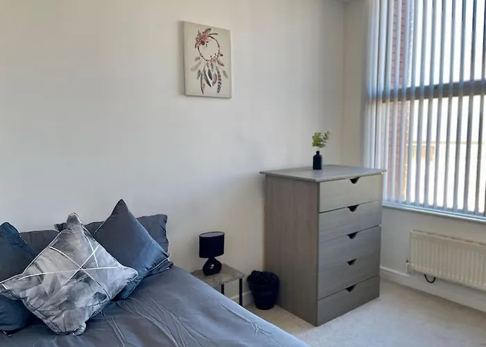 2 Bedroom Flat In Town Center Wellingborough