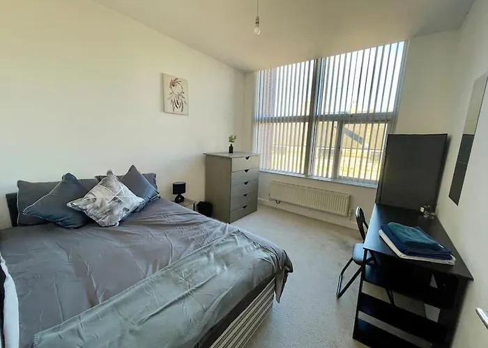 2 Bedroom Flat In Town Center Wellingborough