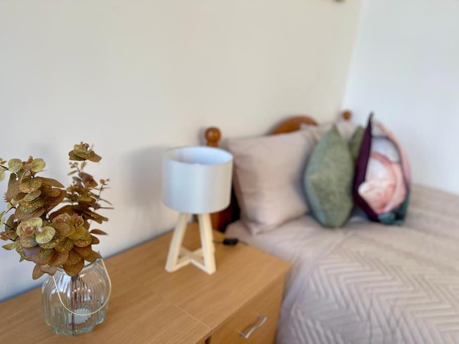 2 Bedroom Flat In Town Center * Wellingborough